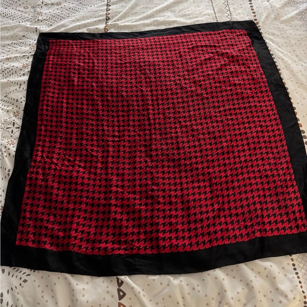 Red and Black Houndstooth Scarf